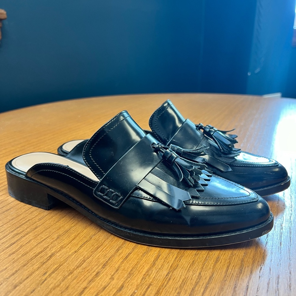 Brand new Banana Republic slide loafers